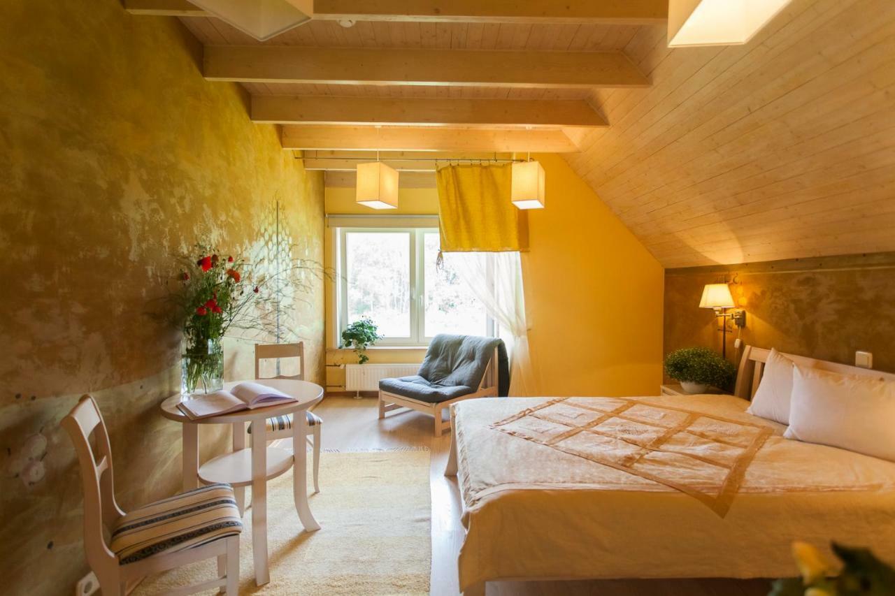 Altmoisa Guesthouse Tuuru Dış mekan fotoğraf